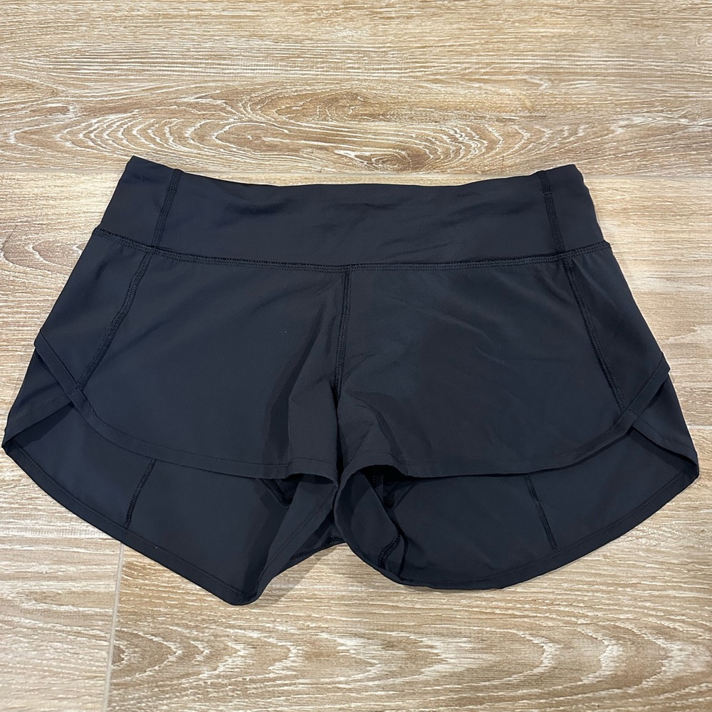 Lululemon shorts size 6